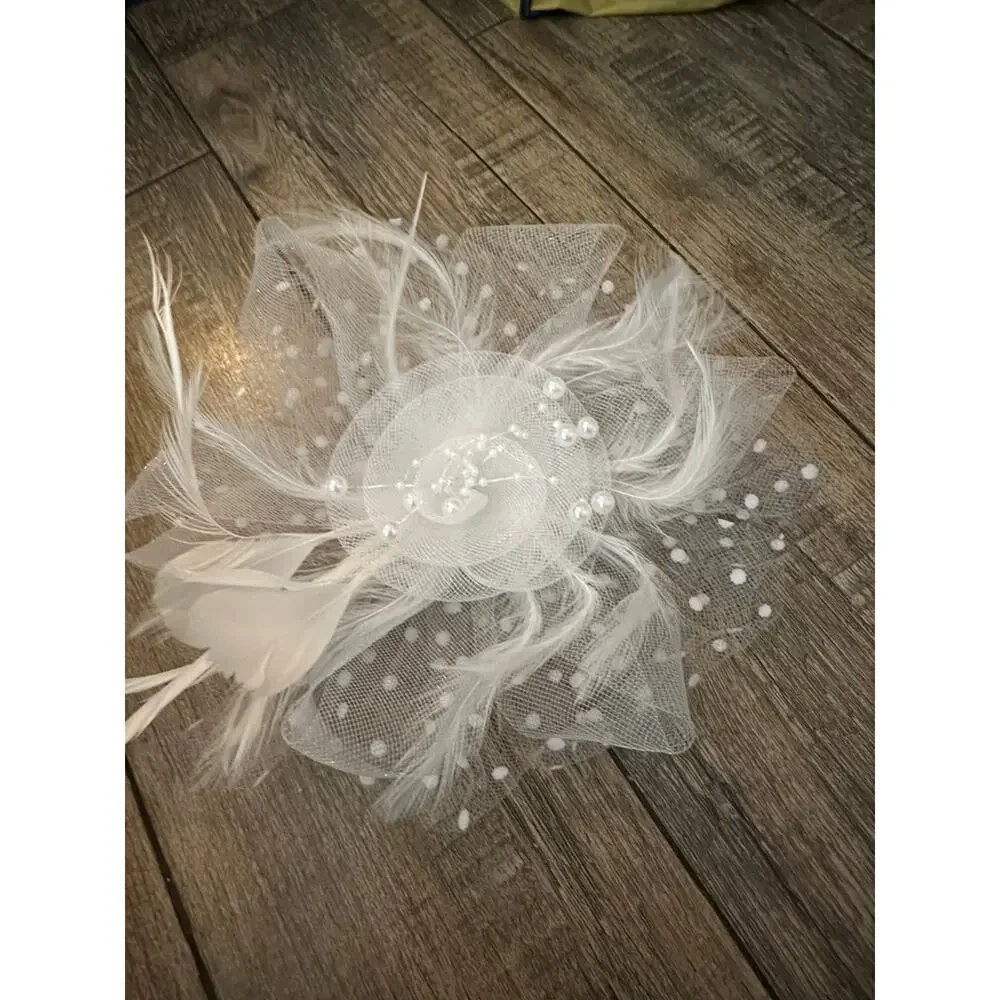 Vintage 80s headpiece veal bridal wedding hairpiece clip